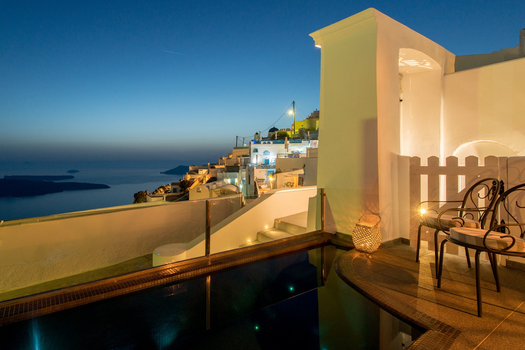 Exclusive Plan Suites, Fira - Firostefani hotels & resorts, luxury  accommodation