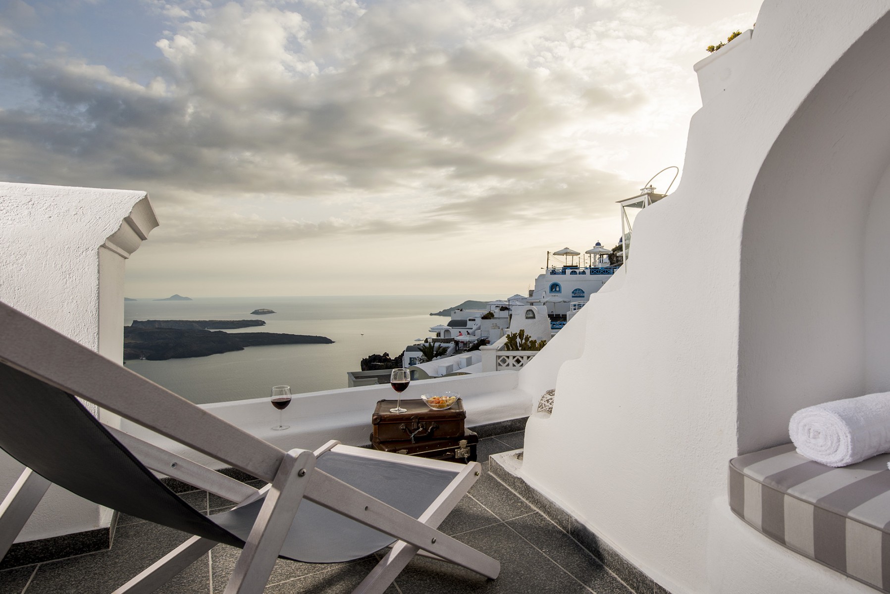 Aggregate 172+ exclusive plan suites santorini